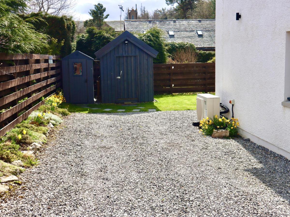 Kilmuir Cottage Томинтул Екстериор снимка