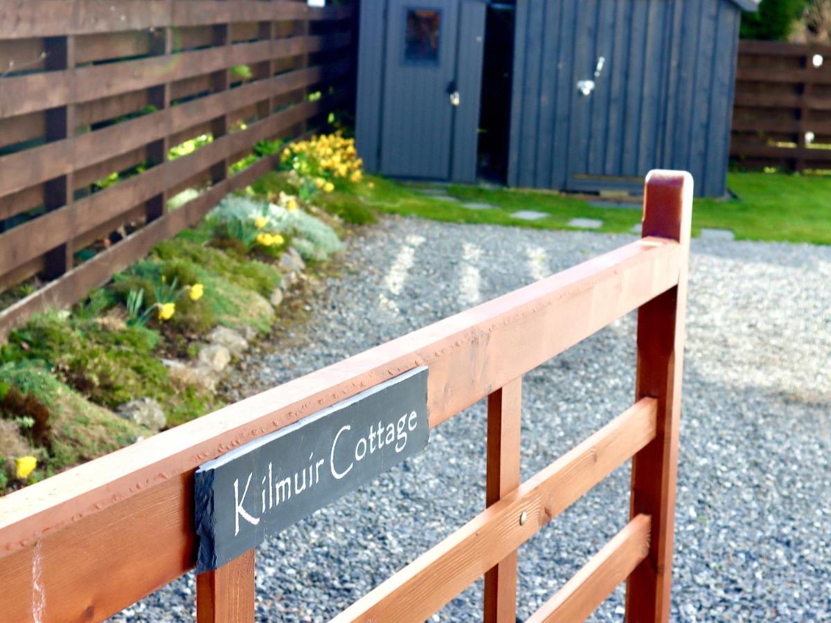 Kilmuir Cottage Томинтул Екстериор снимка